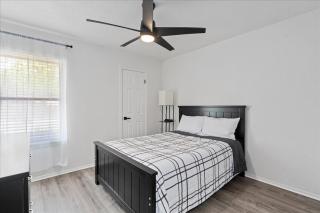Super Comfy Home with Hot Tub! - Round Rock - 1