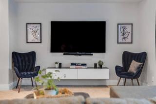 Carolina Blue Luxurious NV Retreat - 6