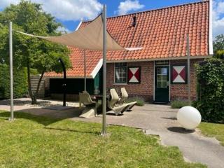 De Goudvink 7-persoons, overdekte hottub en loungebank, finse sauna, wifi, sunshower - Lievelde - 8