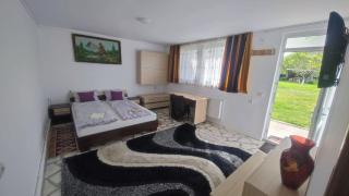 LA GRADINA - - 7