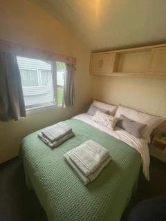 Martins and loureiro caravan - Clacton-on-Sea - 0