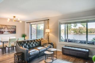 Riverfront Champlin Townhome with Deck and Water View! - Champlin - 4