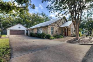 Peach Street Retreat - Fire Pit and Close to Main St - Fredericksburg - 9