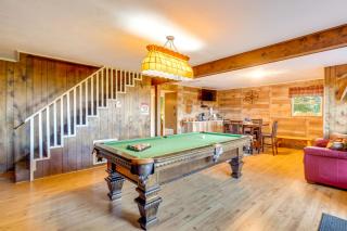 Hot Tub and Mountain Views at Gatlinburg Cabin! - Gatlinburg - 8