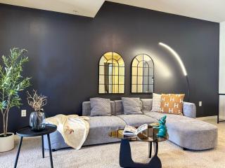 Modern Comfort in LA Free Parking&10 Min To Cedars - Los Angeles - 0