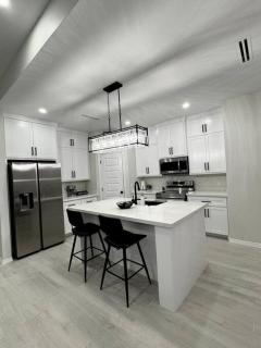 Welcome to Launchpad Living! - Brownsville - 9