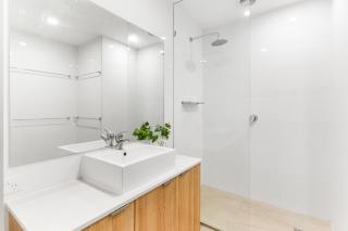 Spectacular William St Apartment - Sleeps 12 - 5