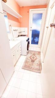 Palm Cove Villa- 2 mins walk to beach - Rockingham - 3