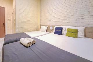 Urbanview Hotel Star Residence Puncak - 0