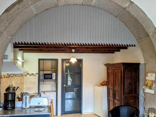 Gîte Rénové avec Confort et Nature à Saint-Bresson - FR-1-583-101 - Saint-Bresson - 2
