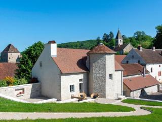Gîte de charme avec cheminée et terrasses à Fondremand - FR-1-583-97 - - 0