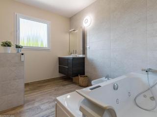 Gîte moderne avec jardin clos, 4 chambres, proche Château de Gy - FR-1-583-80 - Gy - 6