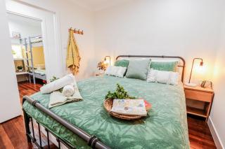 Captains Retreat 1770 - 6