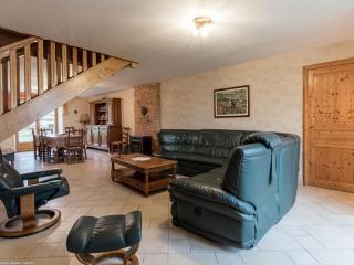 Maison mitoyenne lumineuse proche Vesoul, 4 chambres agréables, terrasse spacieuse - FR-1-583-4 - 3
