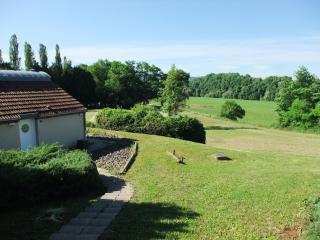 Pavillon moderne avec terrasse et vue sur rivière - FR-1-583-26 - - 0