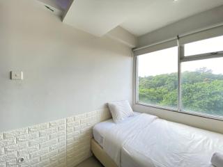 Comfortable 2BR Apartment AC in Living Room at The Jarrdin Cihampelas By Travelio - Bandung - 7