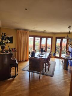 Gold on Gillies 2 Bedroom house close to Lake - Taupo - 3