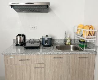 CoZy Suites Bacolod OneBedRoomSuite for FourPax - 1