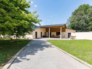 Gîte moderne avec jardin clos, 4 chambres, proche Château de Gy - FR-1-583-80 - Gy - 4