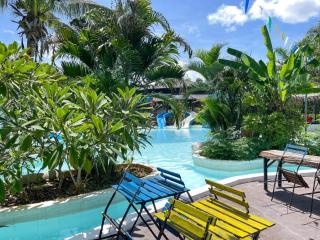 Warehouse18 Pool Cafe Resort - Surat Thani - 9