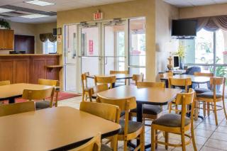 Econo Lodge Valdosta Mall Area - 4