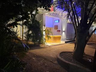 Apricot Inn North Goa - Mandrem - 1