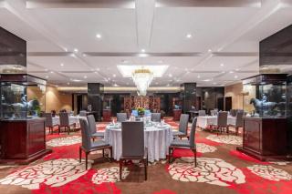 Grand Soluxe Zhongyou Hotel - 1
