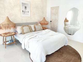 Private-Pool 3 Bedroom 3 Bath Villa, Bangrak Beach - Koh Samui - 7