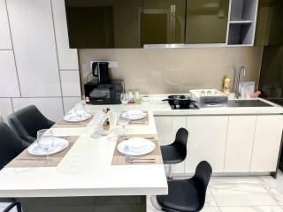 8 Kia Peng Residence Kuala Lumpur, Pavillion by Scape Stay - 5