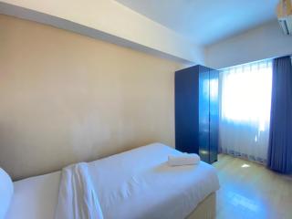 Gorgeous & Classic 2BR at Braga City Walk Apartment By Travelio - Bandung - 7