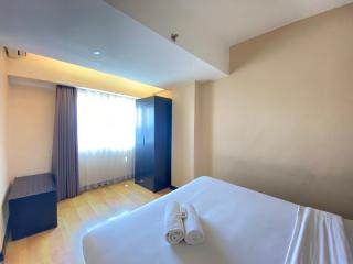 Gorgeous & Classic 2BR at Braga City Walk Apartment By Travelio - Bandung - 9