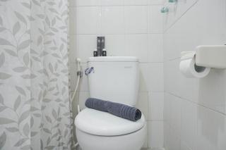 Strategic and Comfy Studio at Signature Park Grande Apartment By Travelio - Jakarta - 6