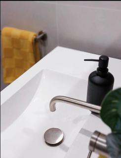 Lakeside Luxe, Free parking, AIS, Spa, Gym, Sauna and Pool - Belconnen - 2