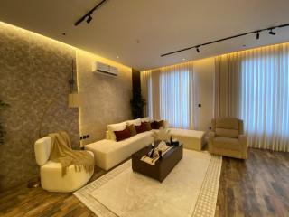 Modern Space - Prime Location - Riyadh - 9