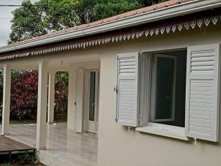 Maison agréable, emplacement idéal - Sainte-Suzanne - 0