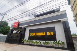 RedDoorz Plus at Sempurna Inn Medan - - 5