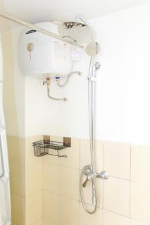 Cozy Living Studio Room at Urbantown Serpong Apartment By Travelio - Tangerang - 2