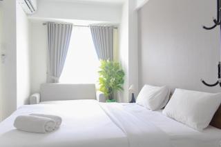 Cozy Living Studio Room at Urbantown Serpong Apartment By Travelio - Tangerang - 8