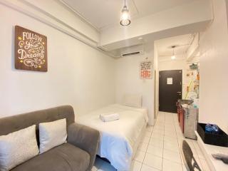 Cozy Studio Room at Grand Asia Afrika Apartment By Travelio - Bandung - 0