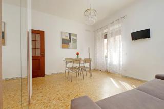 Golden Apartment - 1
