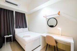 New and Nice Studio at Evenciio Margonda Apartment By Travelio - 8