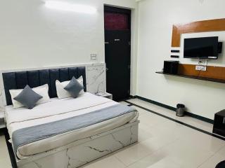 New Hotel Blue Moon - 0