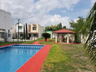 3 bedroom with pool - 5