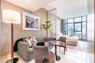 Modern Home in Business Bay with Panoramic View - Dubai - 0