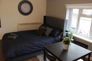 Superb Studio Flats in City Centre - Southampton - 6