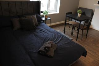 Superb Studio Flats in City Centre - Southampton - 8