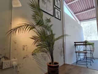 Heritage House 4BR with Dipping Pool, Central Location Near Street Art 45 - George Town - 6