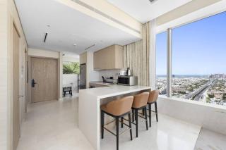 Stunning 1-BR Apartment In Heart Of The Palm - Dubai - 6
