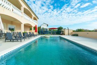 Apartment Holiday House Diana - Posedarje - 9