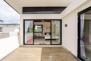 Laguna Parkside by Triple8 Asia - - 3